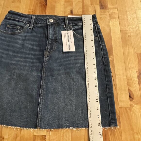 Old Navy Denim Skirt Secret Slim Pockets Raw Hem Women’s Sz 6 New - Picture 7 of 10
